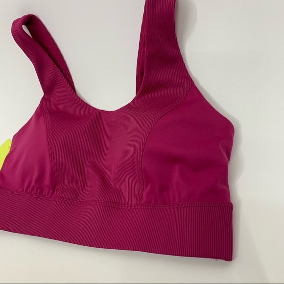 All In Motion Cranberry Sports Bra Medium Support Ribbed Moisture Wicking Nwt - Picture 4 of 13